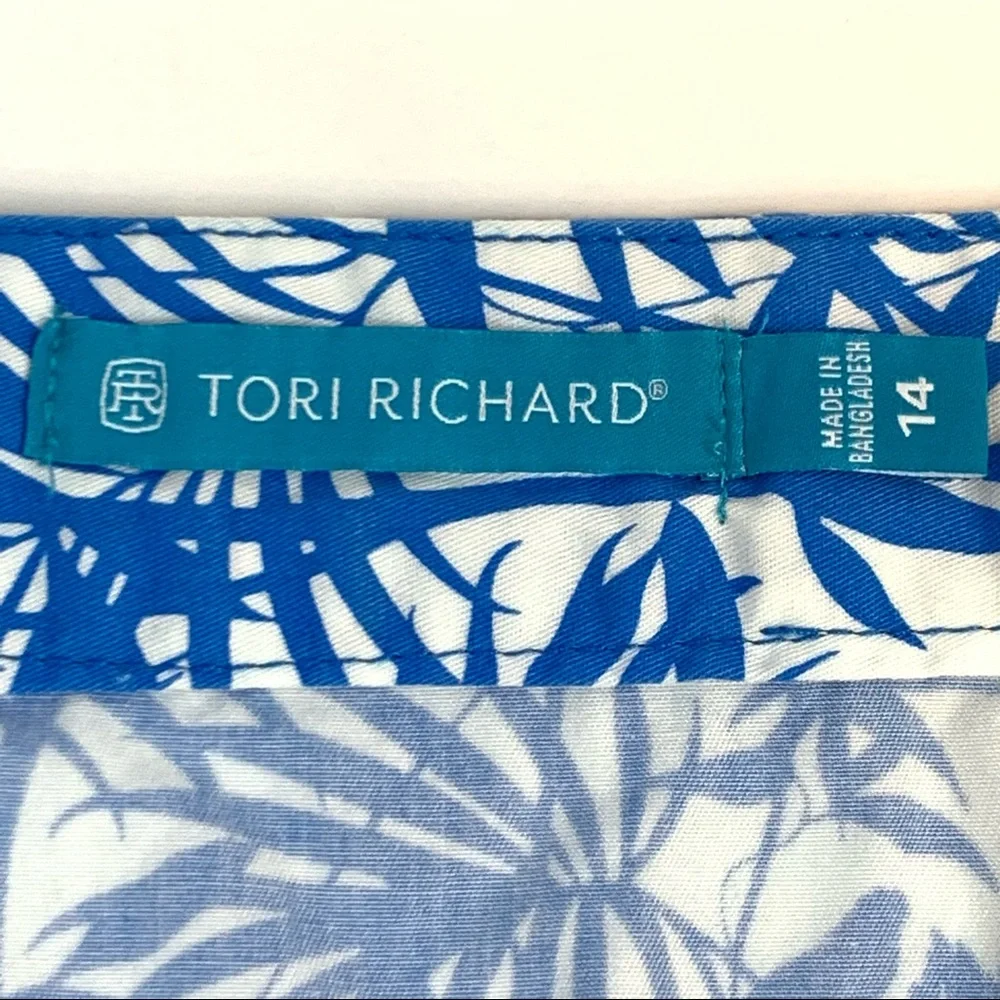 Tori Richard Woman’s Mini Skirt. Size 14. Blue and White. Patricia Skirt‎